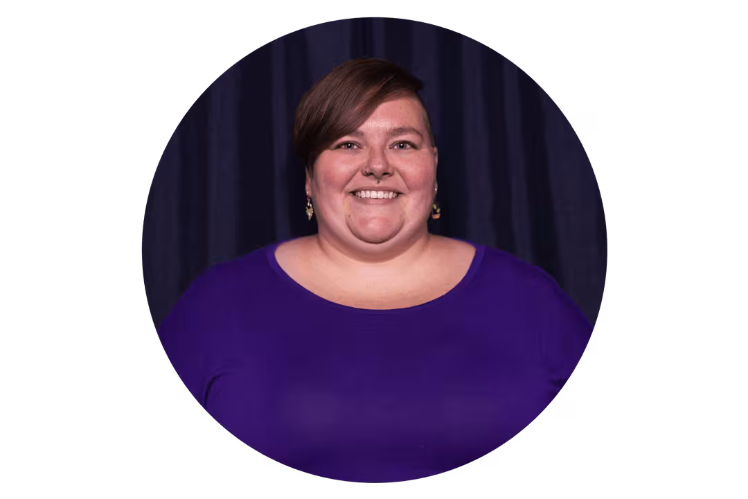 Brooke Simmons bio photo
